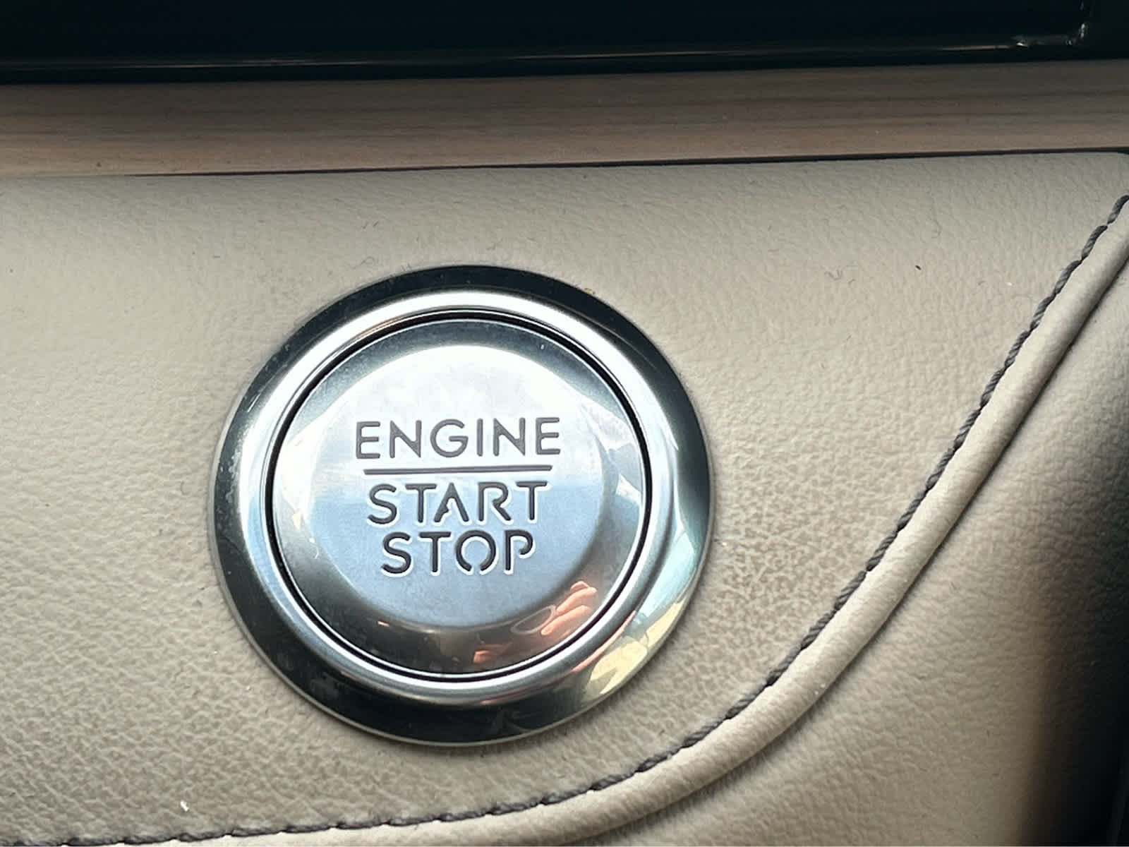 Used 2024 Lincoln Nautilus Reserve AWD/4WD image 32
