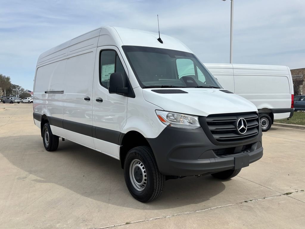 Used 2025 Mercedes-Benz Sprinter 2500 image 5