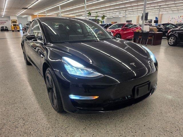 Used 2019 Tesla Model 3 Mid Range RWD image 4