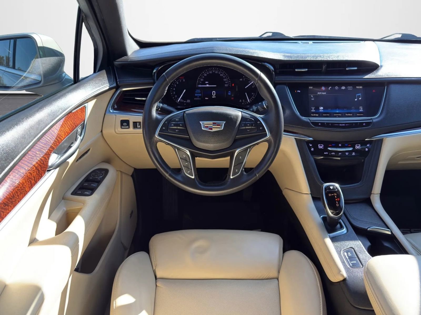 Used 2017 Cadillac XT5 Premium Luxury FWD image 15
