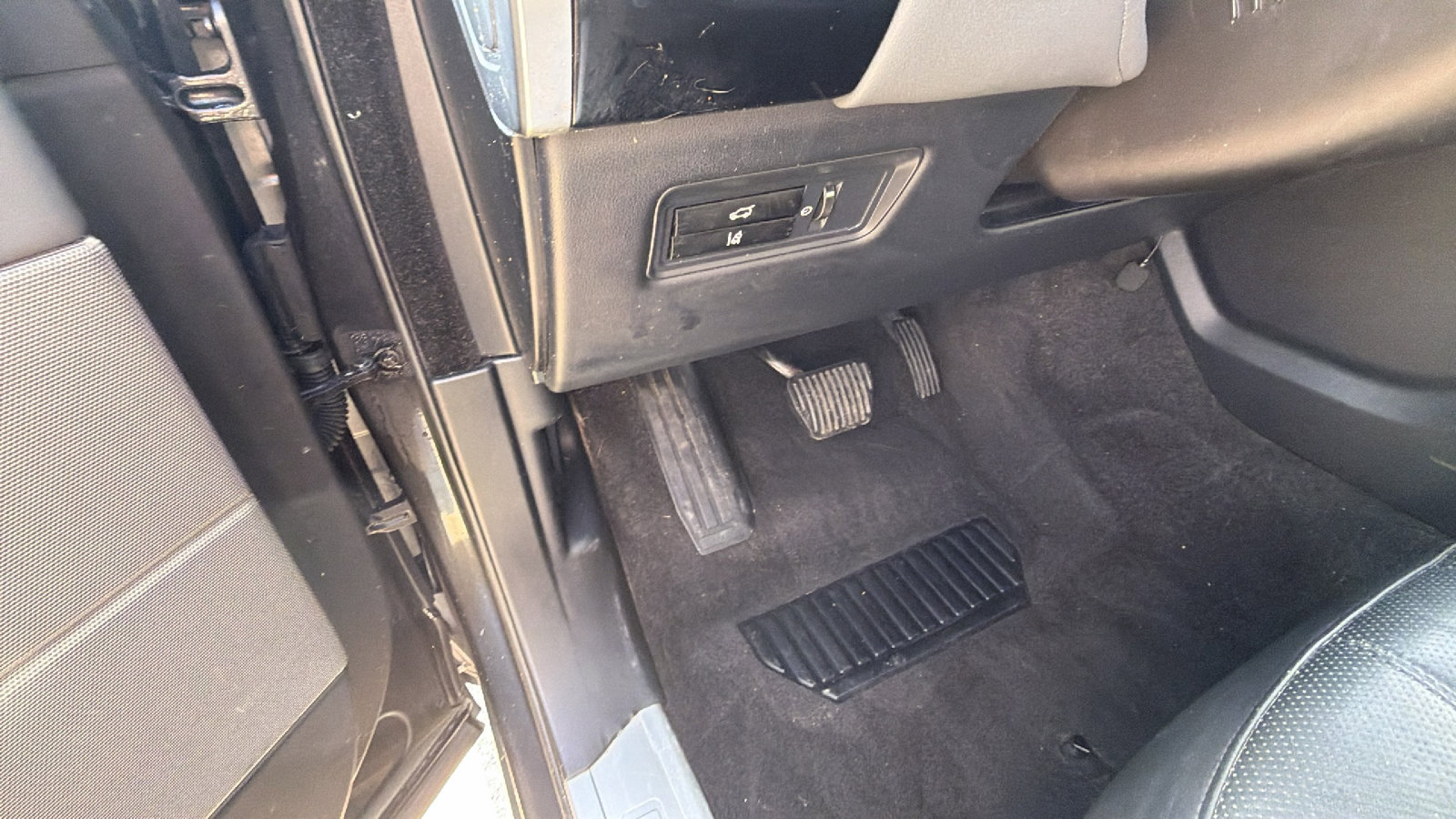 Used 2015 Land Rover Range Rover Sport Supercharged image 26