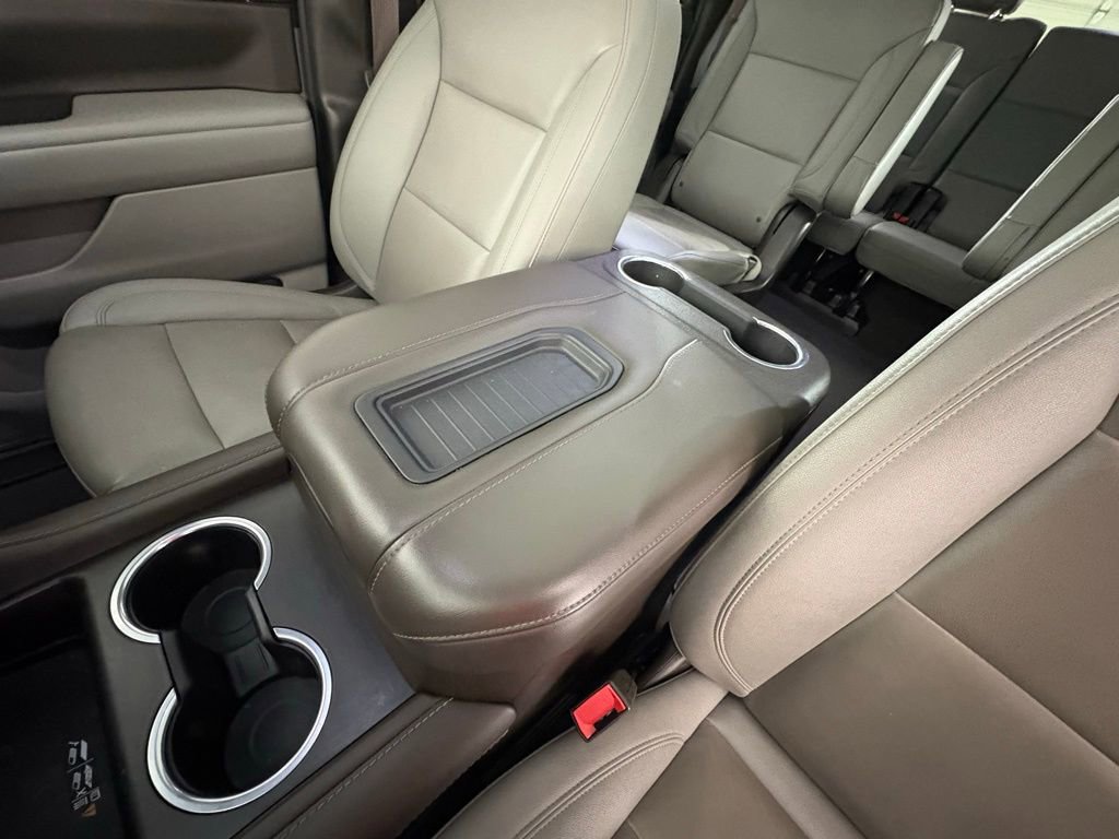 Used 2022 Chevrolet Suburban LT w/ LT Signature Package image 33