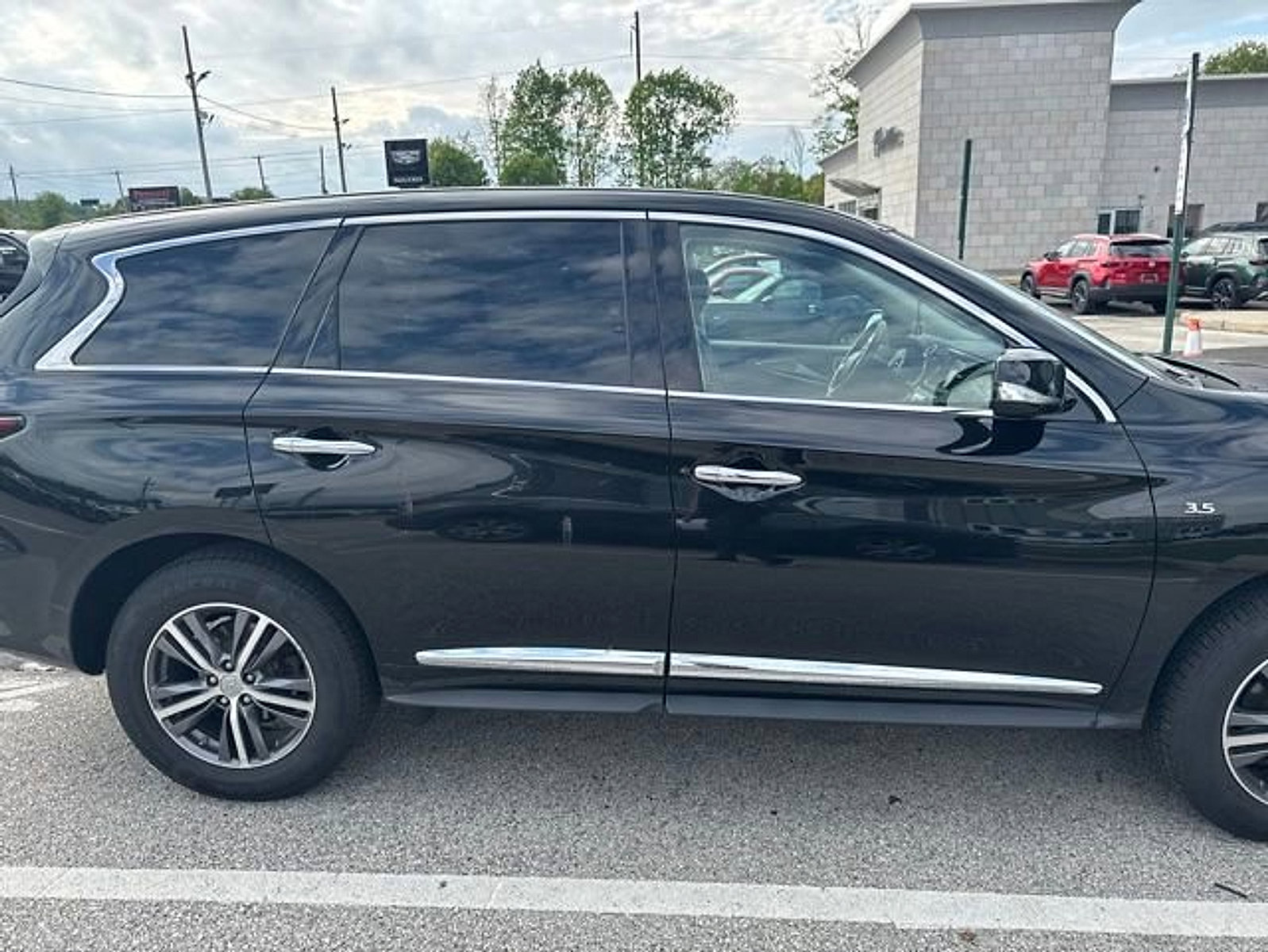 Used 2019 INFINITI QX60 Pure AWD/4WD image 7