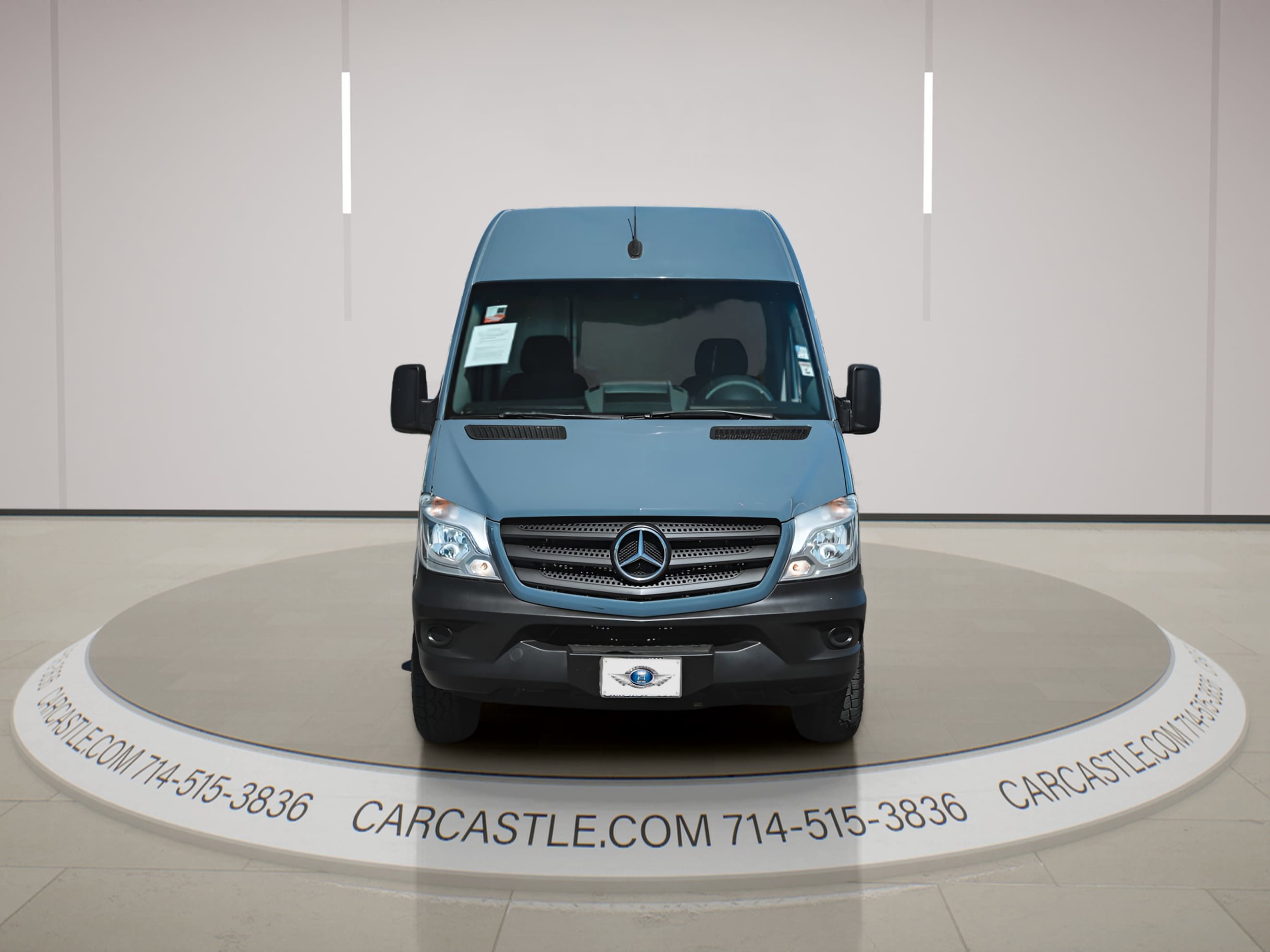 Used 2018 Mercedes-Benz Sprinter 2500 image 2