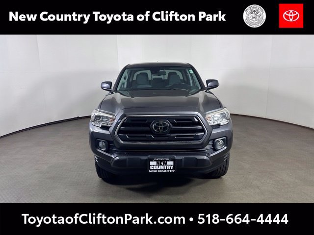 Used 2019 Toyota Tacoma SR5 AWD/4WD image 2