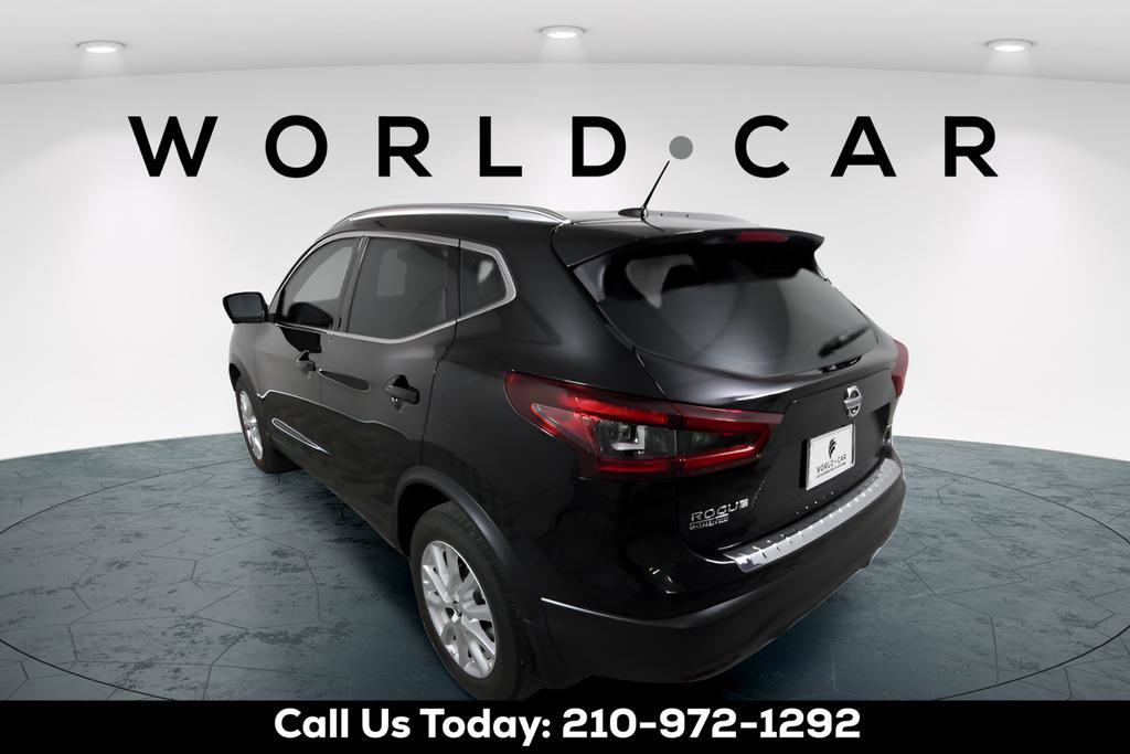 Used 2022 Nissan Rogue Sport SV w/ Technology Package image 6