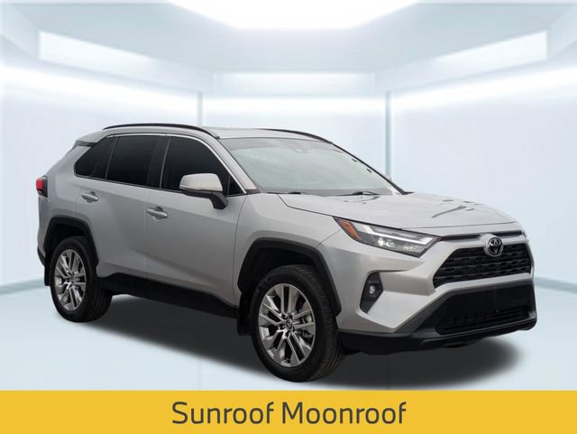 Used 2024 Toyota RAV4 XLE Premium image 9