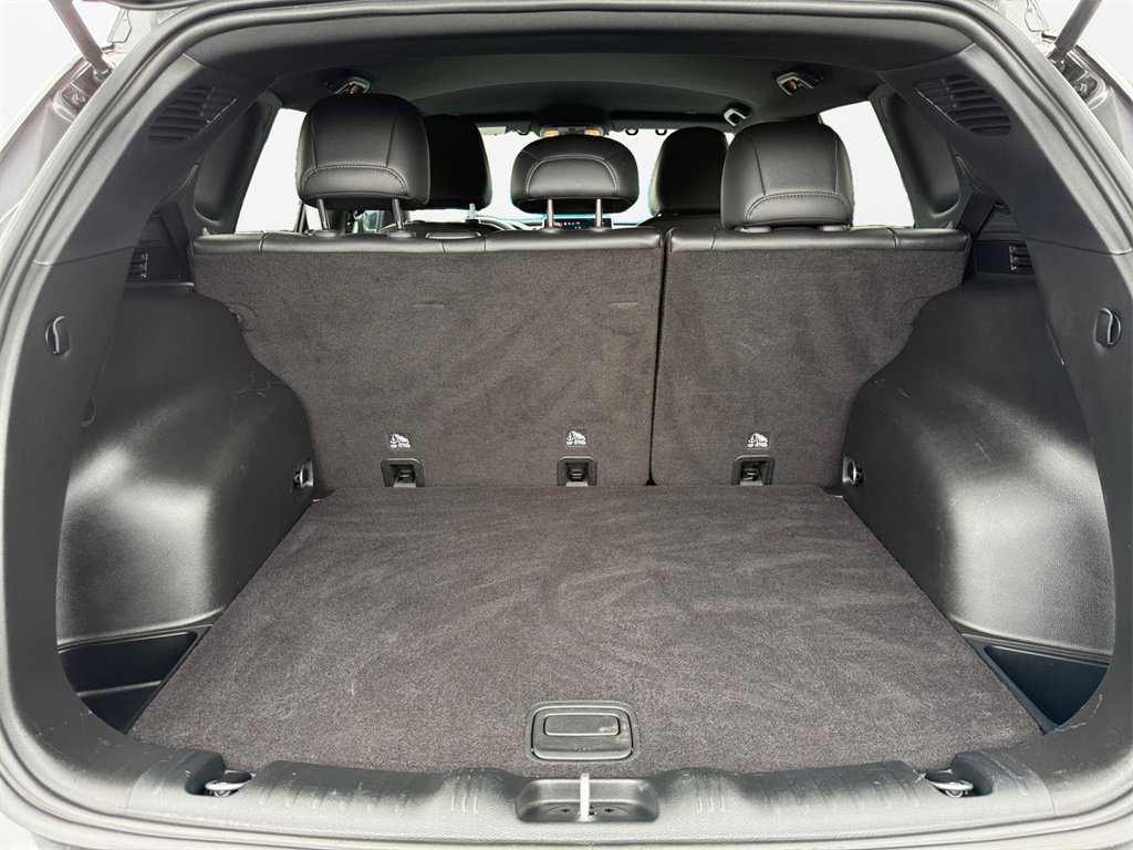 Used 2024 Jeep Compass Limited image 18