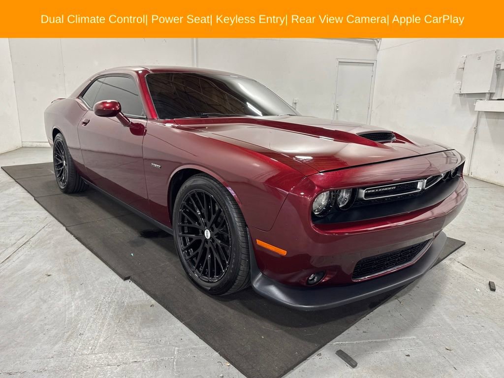 Used 2019 Dodge Challenger R/T image 1