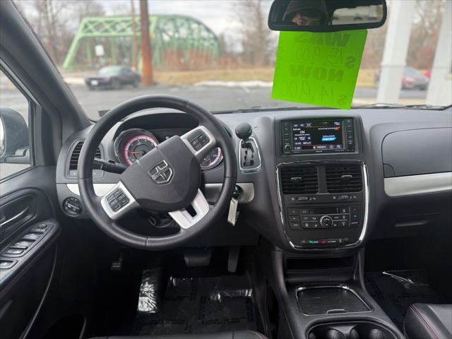 Certified 2020 Dodge Grand Caravan GT image 13