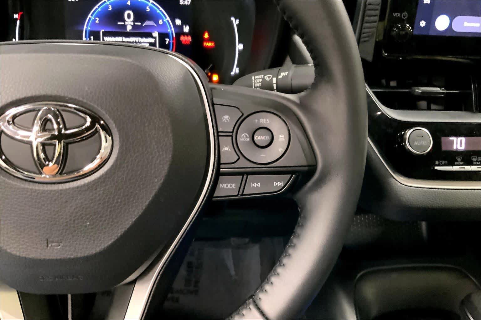 Certified 2026 Toyota Corolla SE FWD image 25