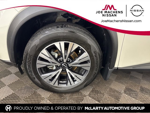 Certified 2023 Nissan Rogue SV image 26