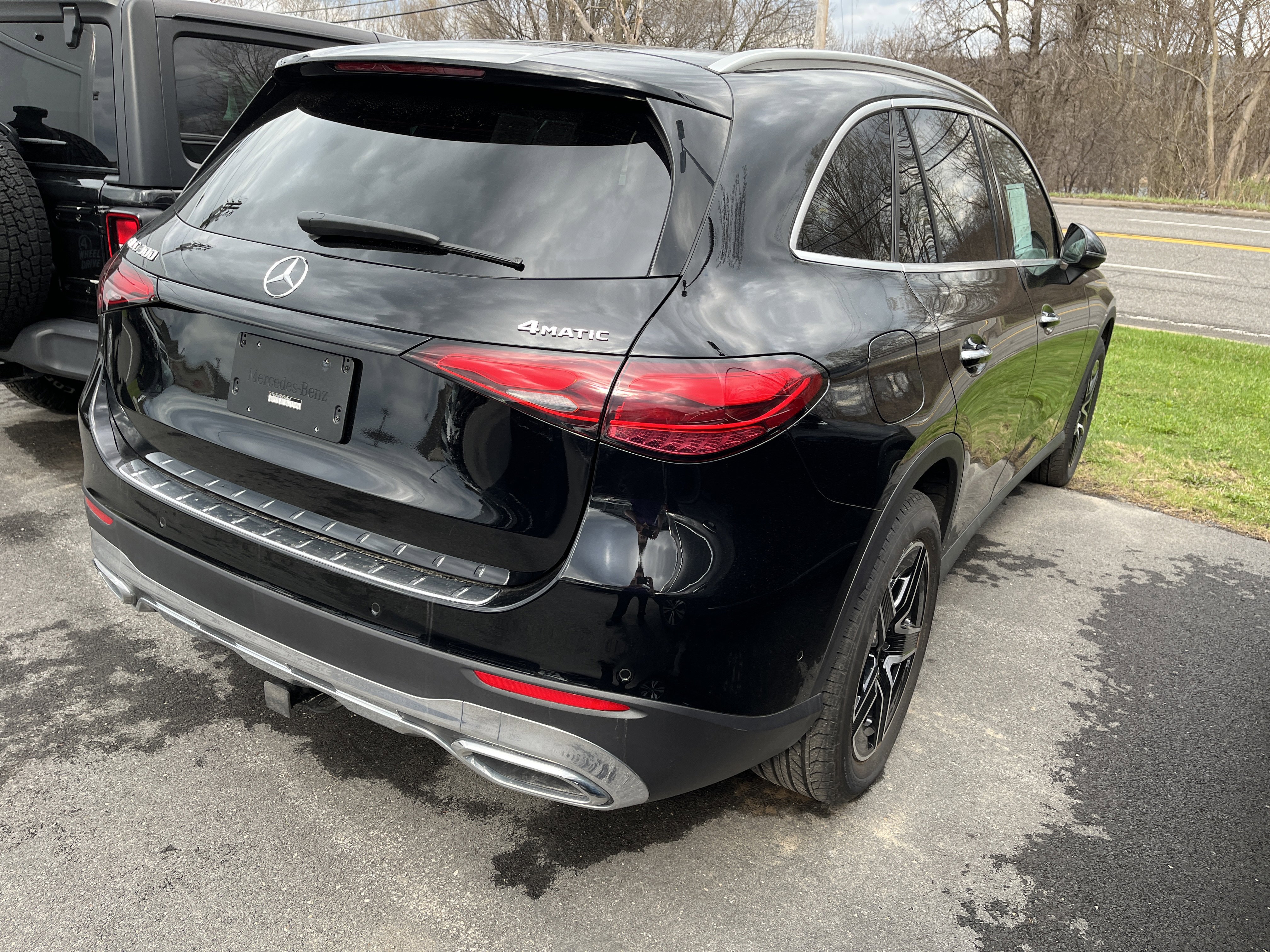 Used 2026 Mercedes-Benz GLC 300 4MATIC image 6