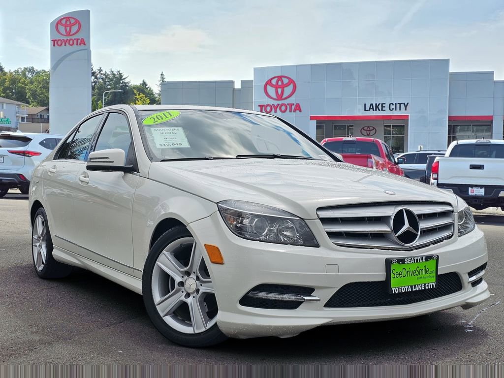 Used 2011 Mercedes-Benz C 300 4MATIC Sedan image 1
