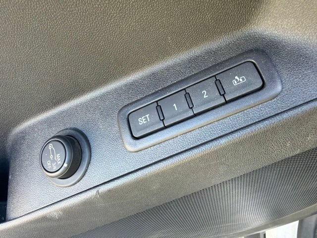 Used 2019 Chevrolet Equinox Premier FWD image 24