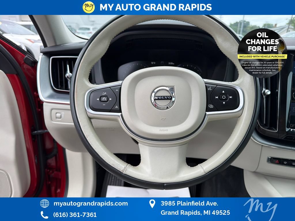 Used 2019 Volvo XC60 T6 Momentum w/ Protection Package Premier AWD/4WD image 14