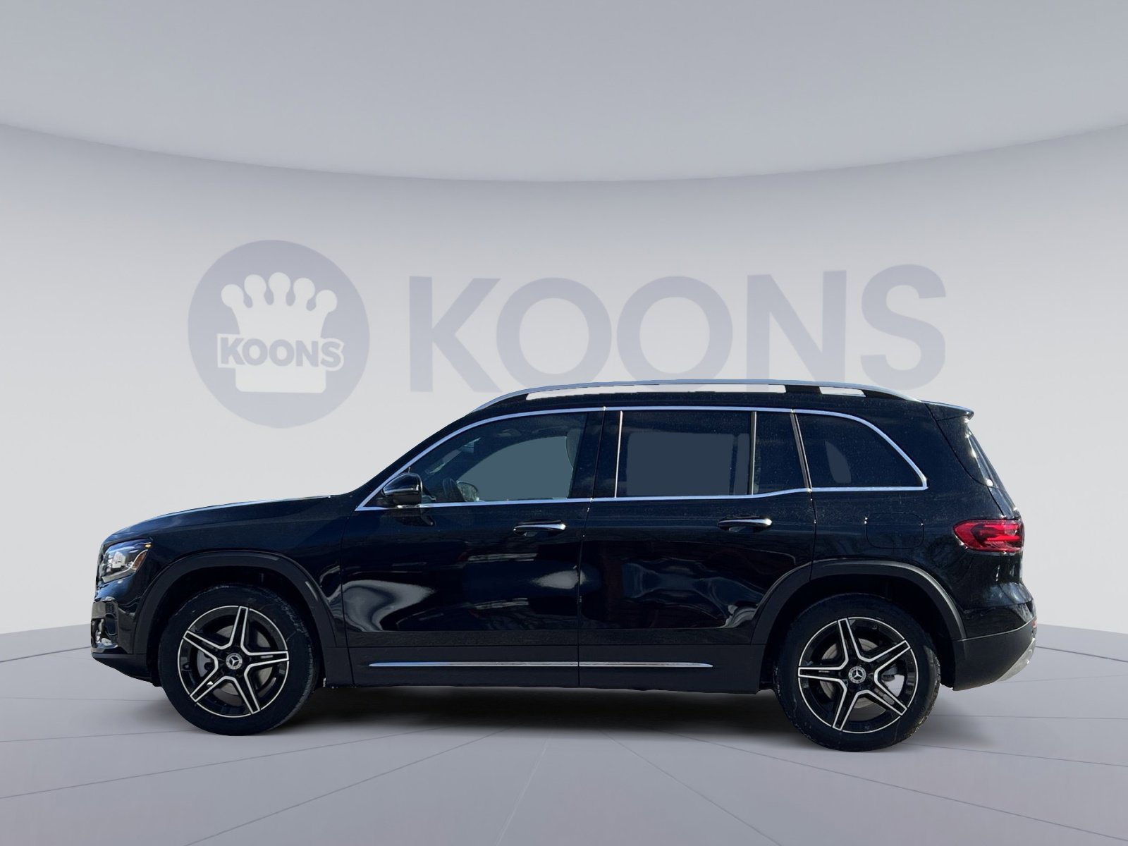 New 2026 Mercedes-Benz GLB 250 GLB 250 image 2