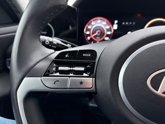 Certified 2025 Hyundai Elantra SEL w/ Cargo Package image 38