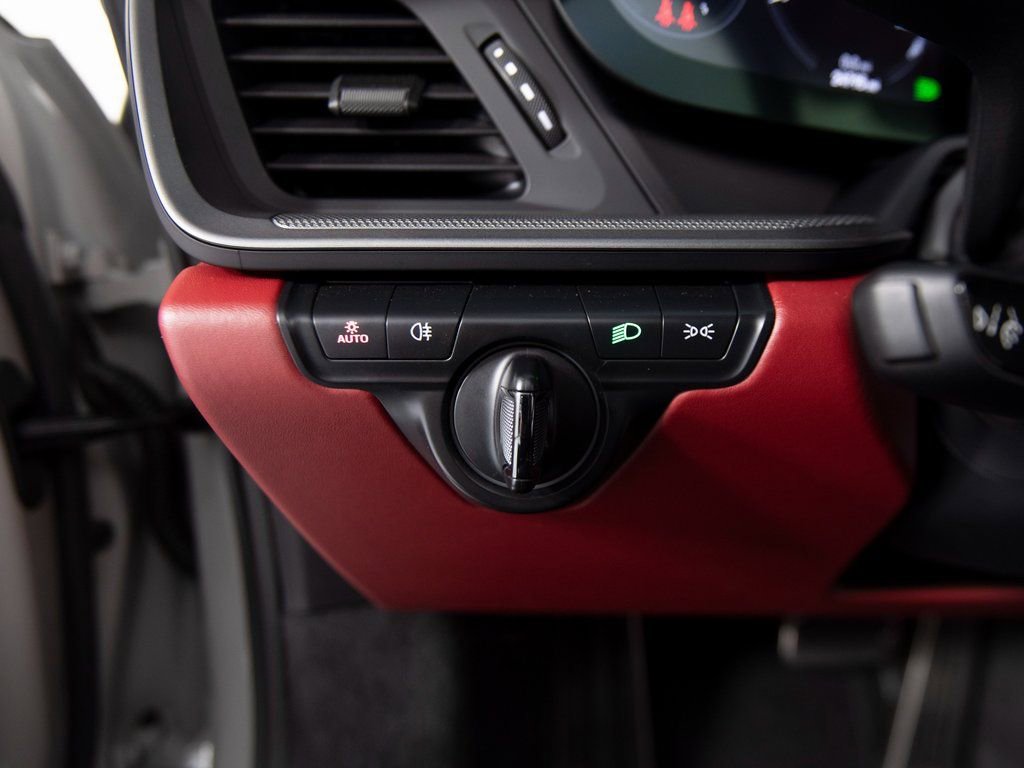 Certified 2022 Porsche 911 Targa 4S image 24