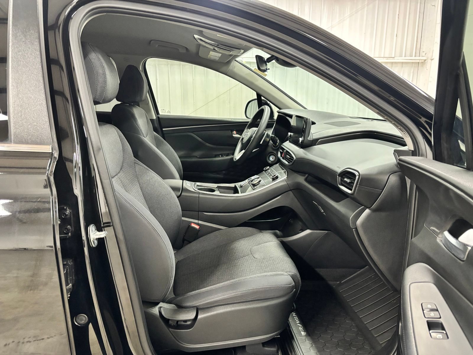 Certified 2023 Hyundai Santa Fe SE FWD image 22