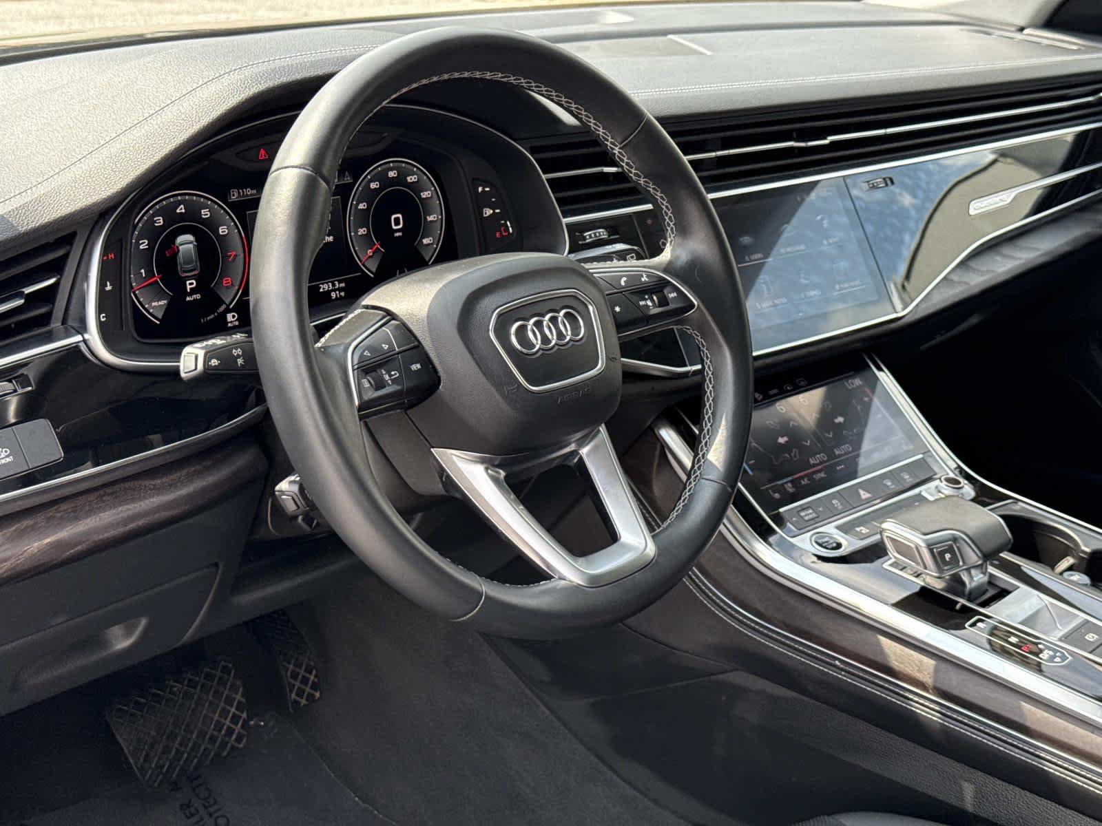 Used 2023 Audi Q8 Premium Plus AWD/4WD image 2