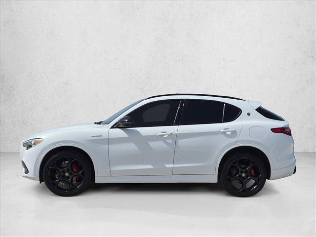 Used 2022 Alfa Romeo Stelvio Veloce AWD/4WD image 9