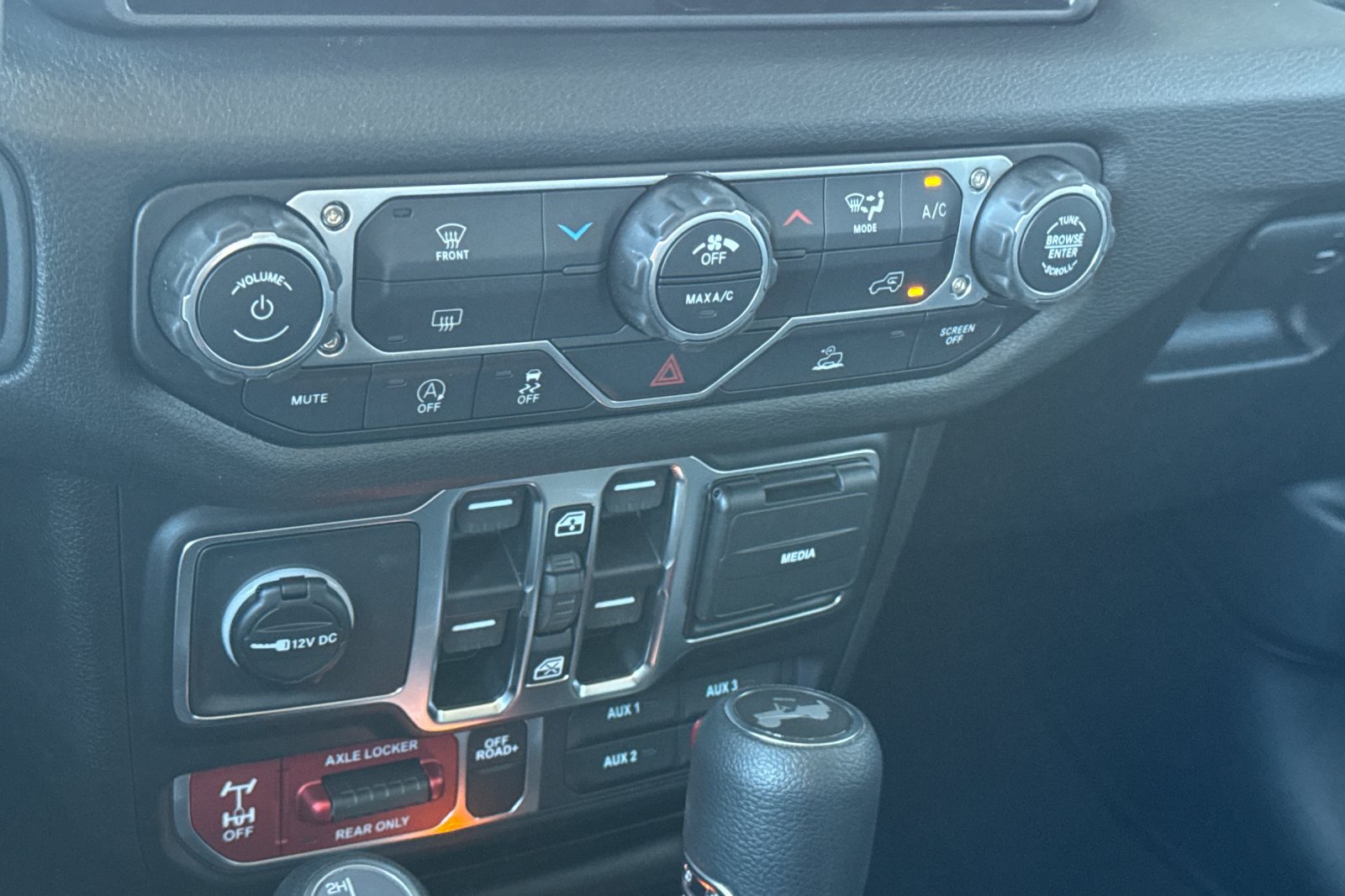New 2026 Jeep Wrangler Unlimited Sport AWD/4WD image 19