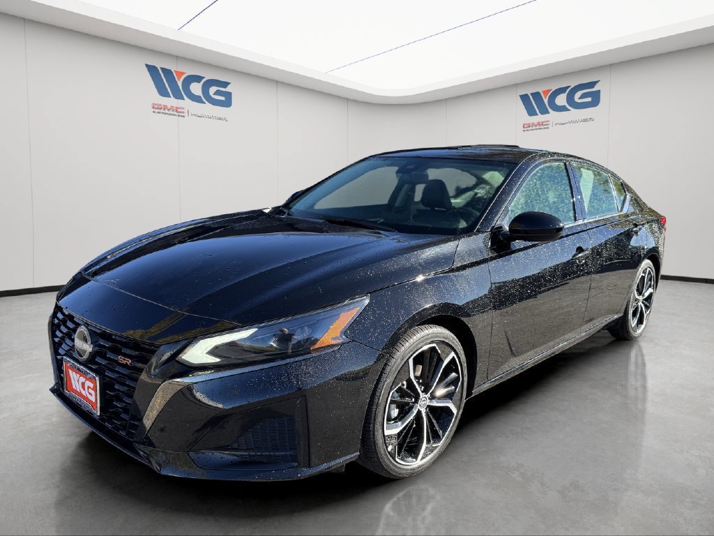 Used 2025 Nissan Altima 2.5 SR FWD image 7