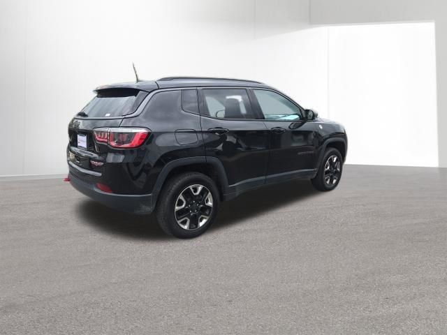 Used 2017 Jeep Compass Trailhawk w/ Leather Interior Group AWD/4WD image 4