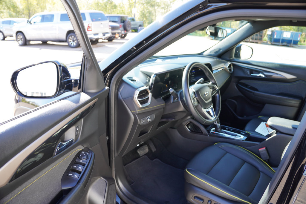 Certified 2026 Chevrolet TrailBlazer ACTIV w/ Driver Confidence Package AWD/4WD image 14