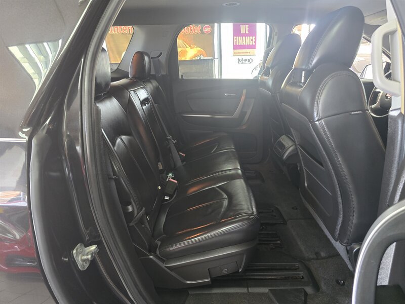 Used 2009 GMC Acadia SLT AWD/4WD image 17