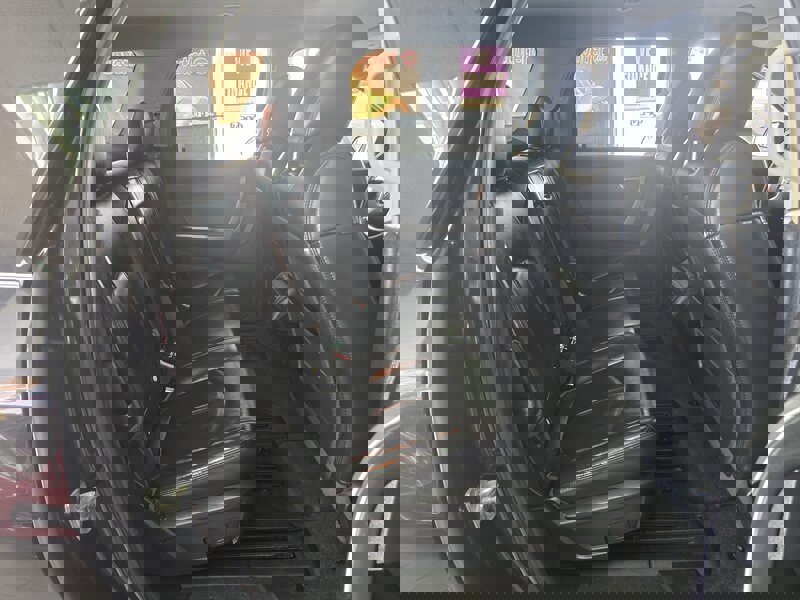 Used 2009 GMC Acadia SLT image 17