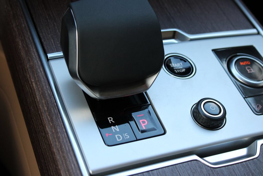 New 2027 Land Rover Range Rover SE AWD/4WD image 17
