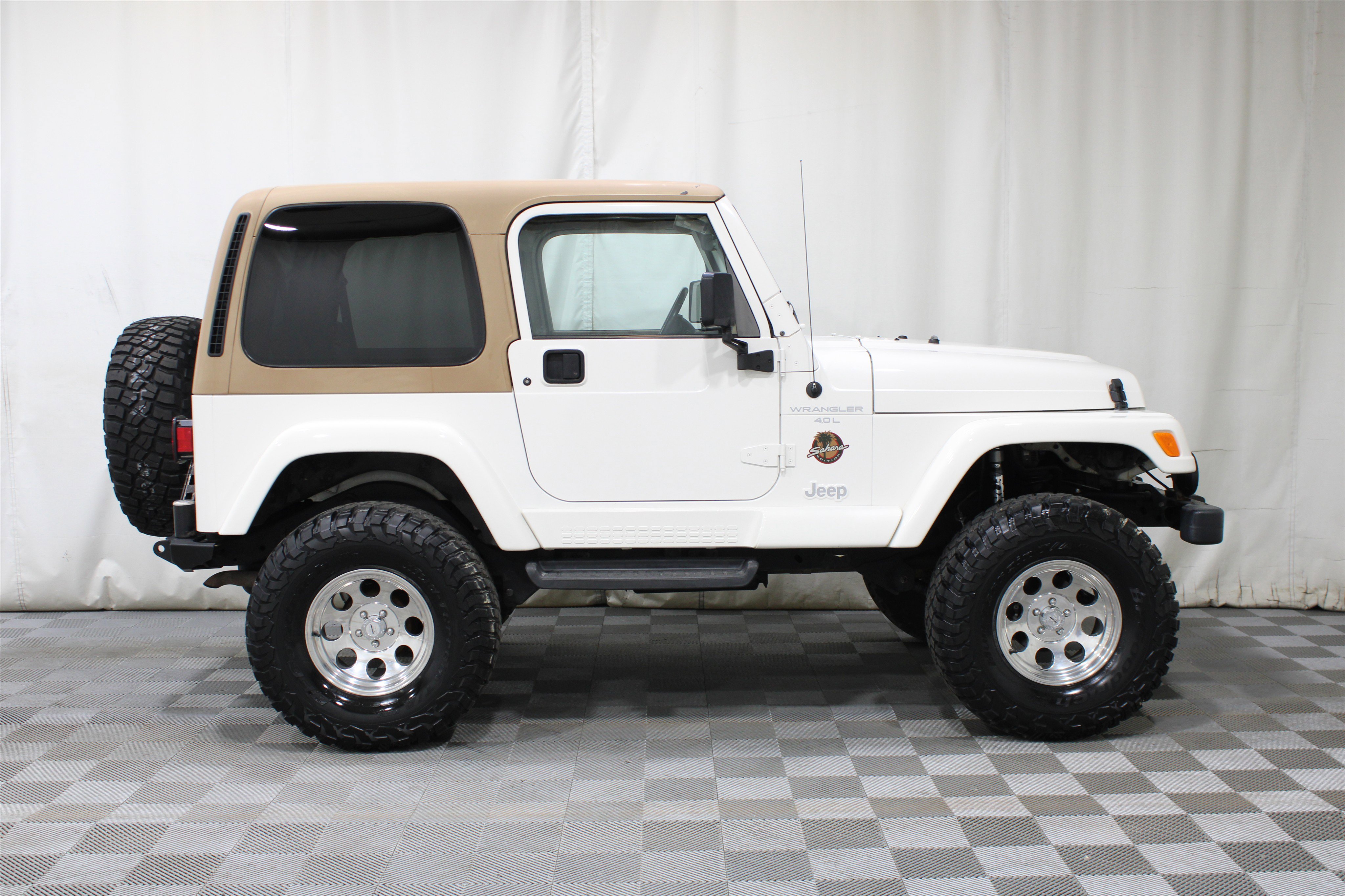 Used 1998 Jeep Wrangler Sahara AWD/4WD image 19