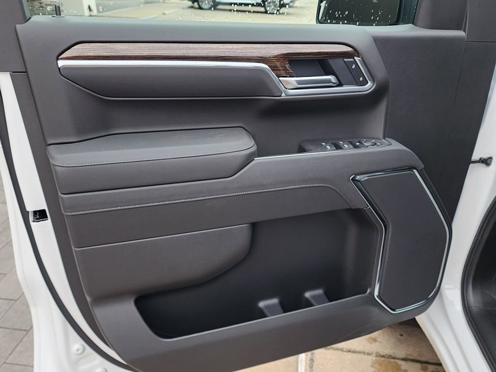 New 2026 GMC Sierra 1500 Elevation image 14