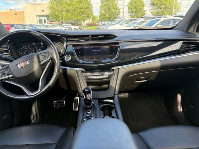 Used 2022 Cadillac XT6 Sport w/ Technology Package AWD/4WD image 24