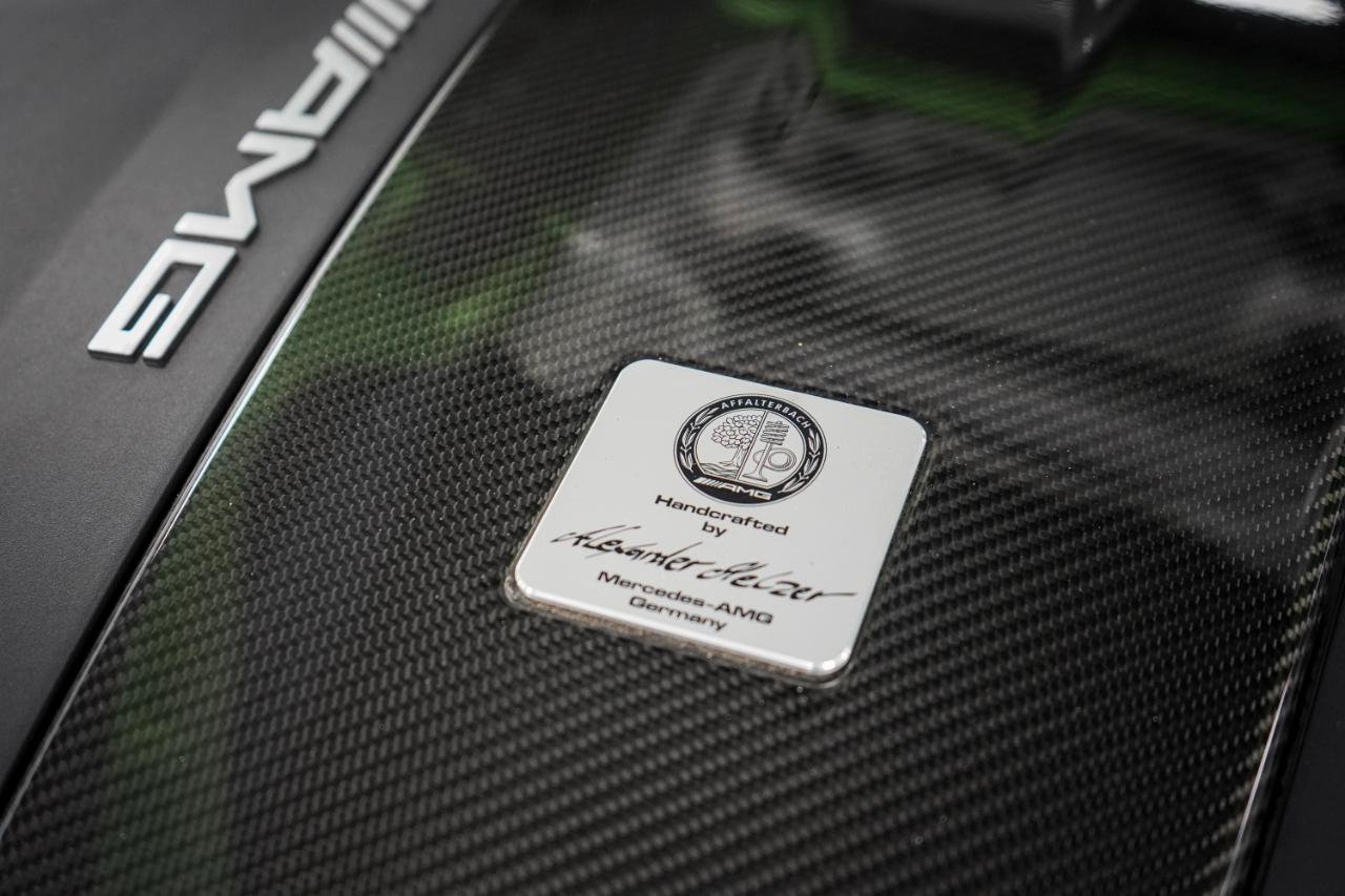 Used 2018 Mercedes-Benz AMG GT R image 16