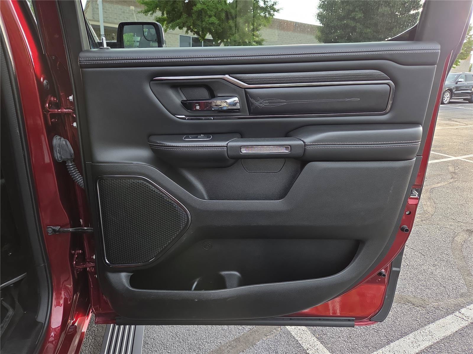 Used 2023 RAM 1500 Limited w/ Body Color Bumper Group AWD/4WD image 27
