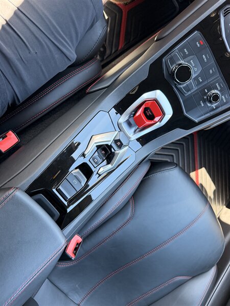 Used 2016 Lamborghini Huracan LP 610-4 AWD/4WD image 28