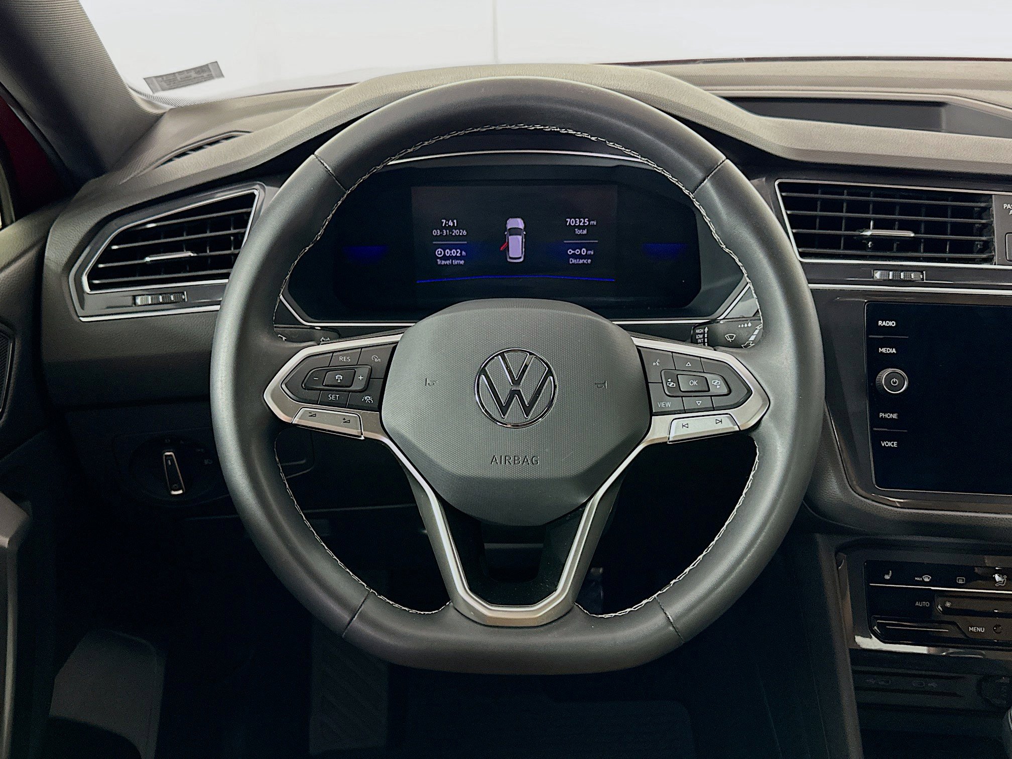 Used 2022 Volkswagen Tiguan SE AWD/4WD image 18