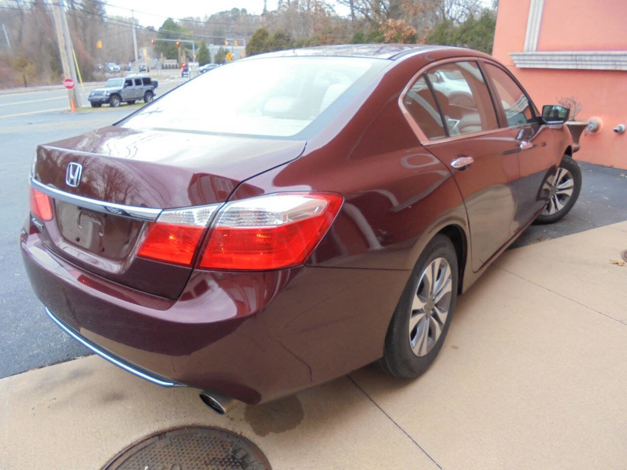Used 2015 Honda Accord LX image 19