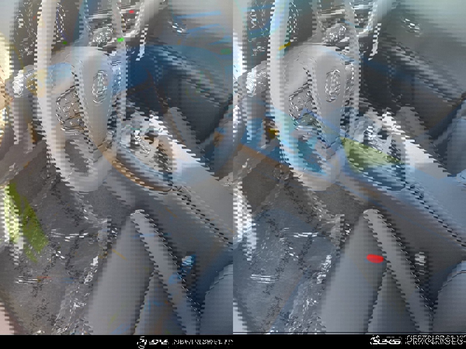 New 2026 Lexus UX 300h FWD image 12