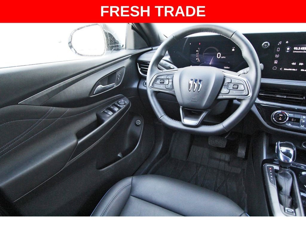 Used 2024 Buick Envista Sport Touring w/ Convenience I Package FWD image 8