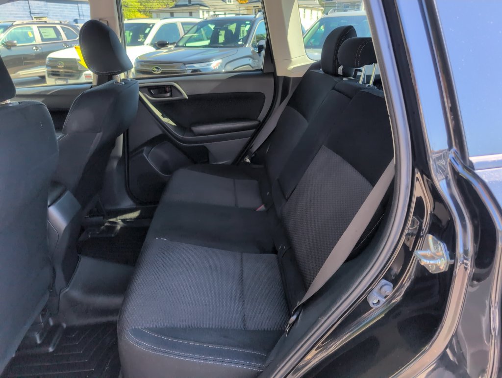 Used 2018 Subaru Forester 2.5i Premium w/ All-Weather Package AWD/4WD image 30