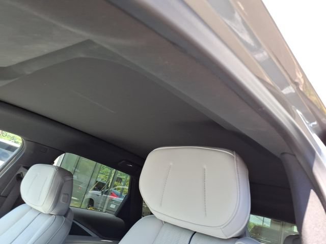 Certified 2024 Cadillac Lyriq Luxury AWD/4WD image 13