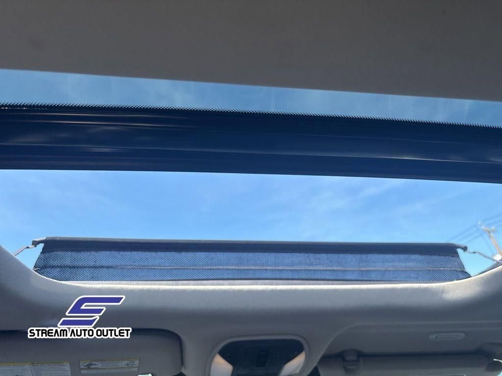 Used 2022 INFINITI QX60 Sensory w/ Cargo Package image 18