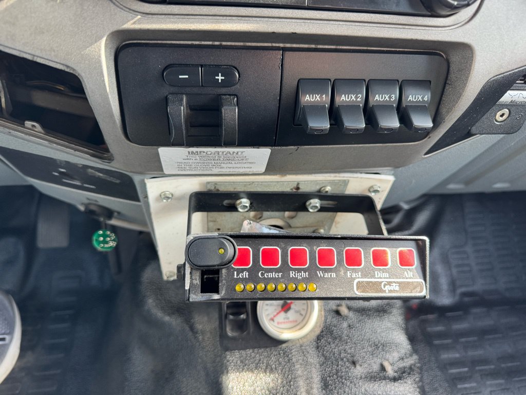 Used 2015 Ford F550 4x4 SuperCab Super Duty image 16