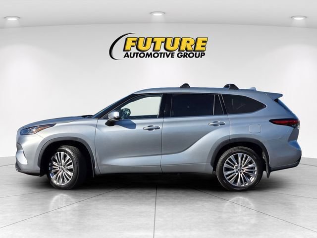 Used 2022 Toyota Highlander Platinum AWD/4WD image 9