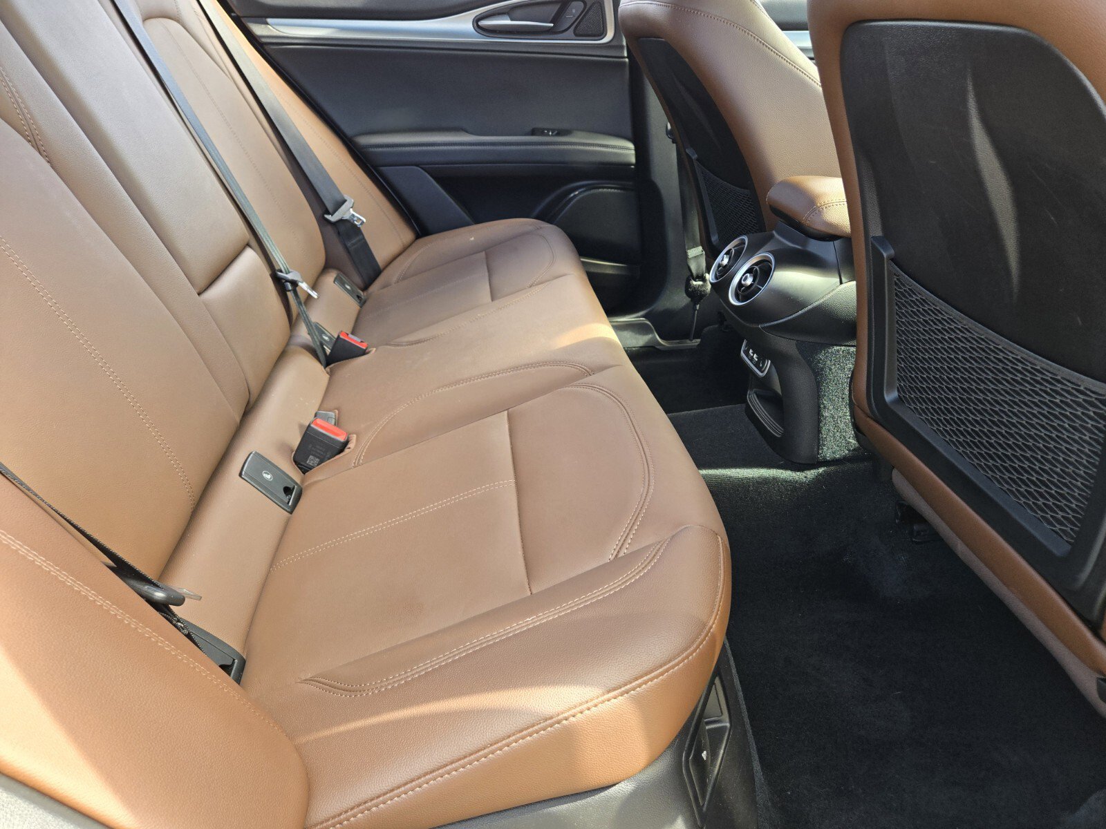 Used 2024 Alfa Romeo Stelvio Ti image 14