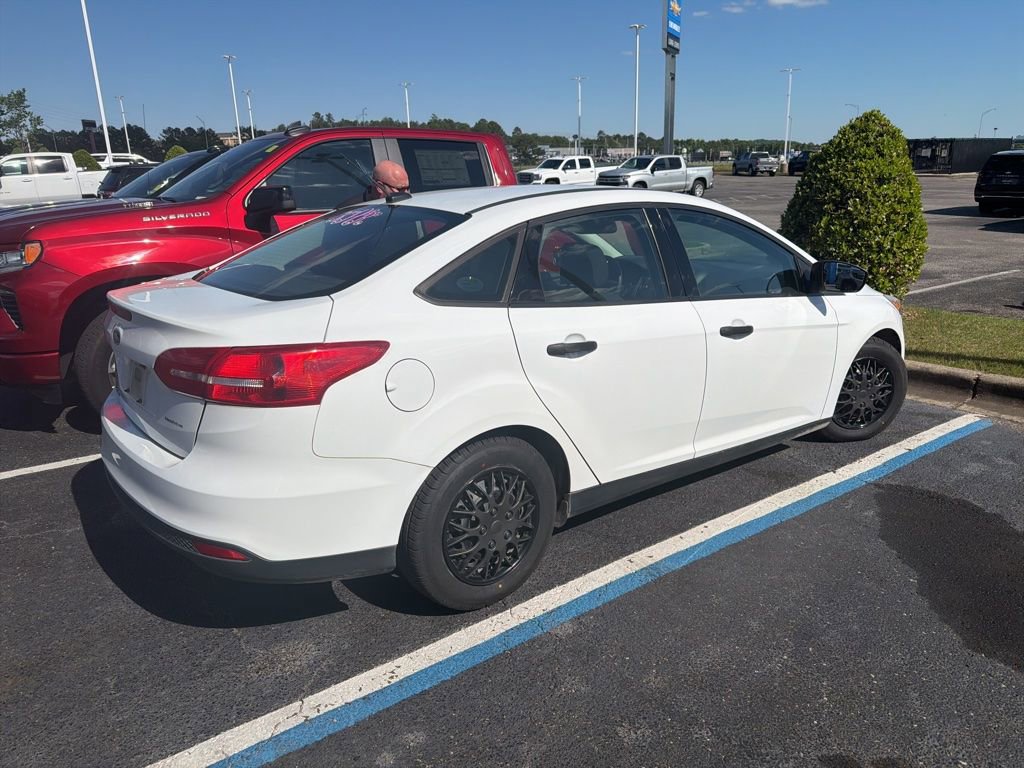 Used 2017 Ford Focus S FWD image 2